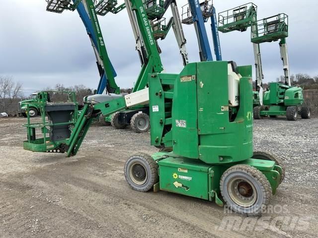 JLG E300AJ 관절형 전동이동 리프트