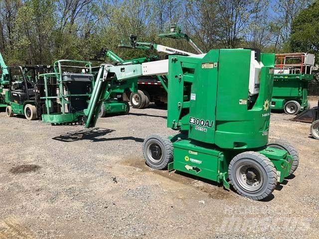 JLG E300AJ 관절형 전동이동 리프트