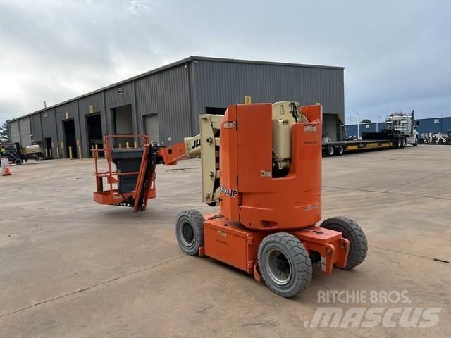JLG E300AJP 관절형 전동이동 리프트