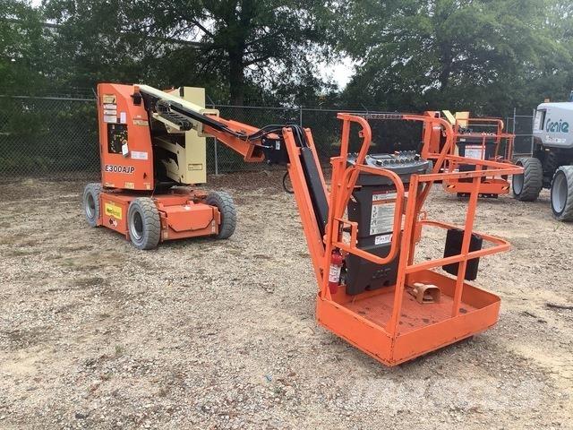 JLG E300AJP 관절형 전동이동 리프트