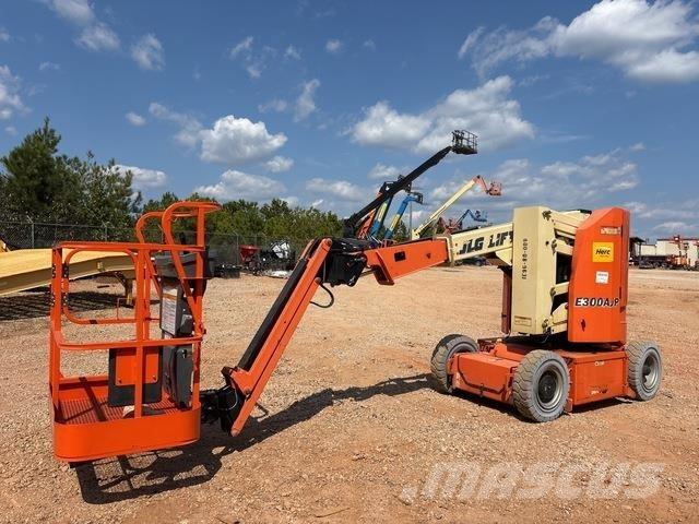 JLG E300AJP 관절형 전동이동 리프트