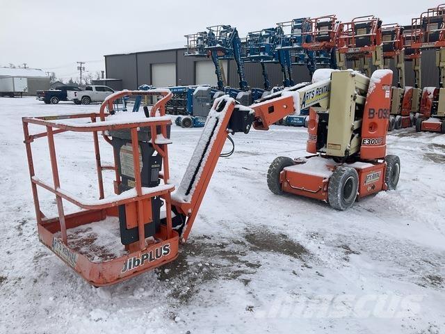 JLG E300AJP 관절형 전동이동 리프트