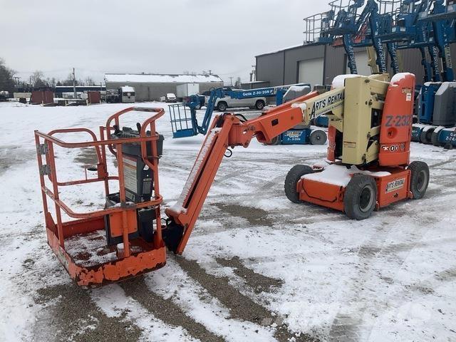 JLG E300AJP 관절형 전동이동 리프트
