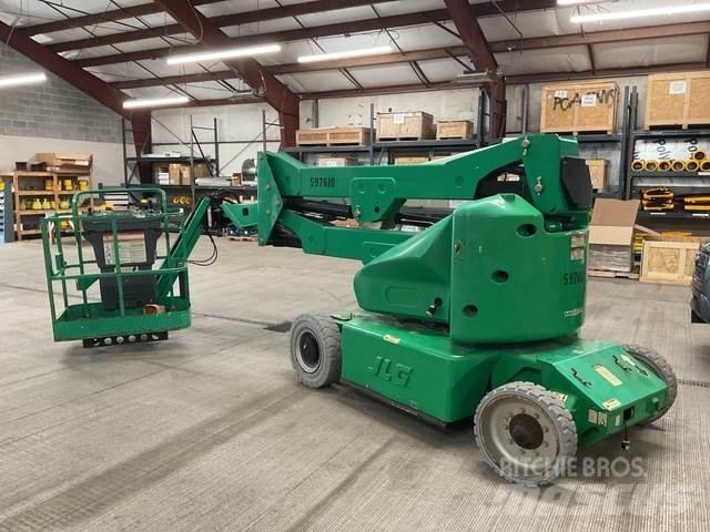 JLG E400AJPN 관절형 전동이동 리프트