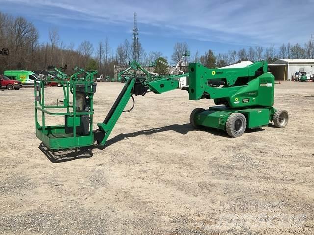 JLG E400AJPN 관절형 전동이동 리프트