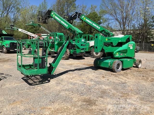 JLG E400AJPN 관절형 전동이동 리프트