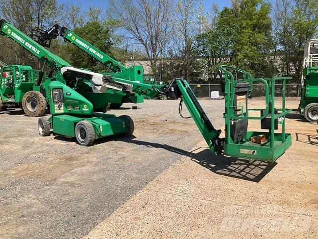JLG E400AJPN 관절형 전동이동 리프트