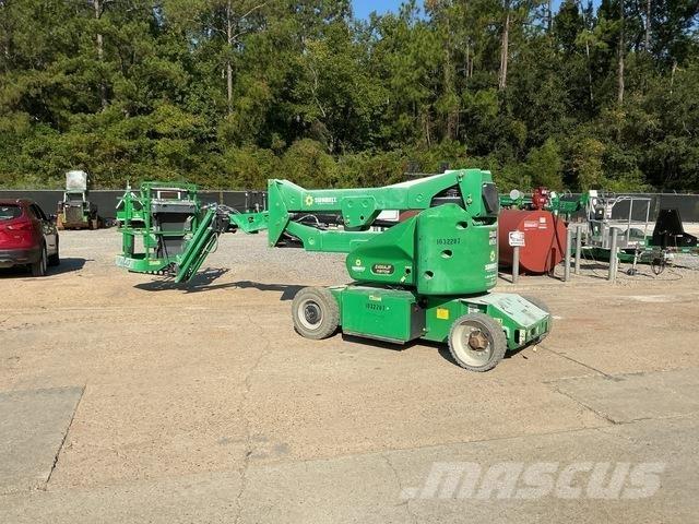 JLG E400AJPN 관절형 전동이동 리프트