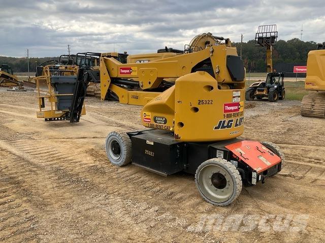 JLG E400AJPN 관절형 전동이동 리프트