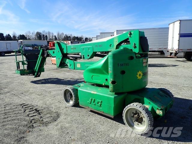 JLG E400AJPN 관절형 전동이동 리프트