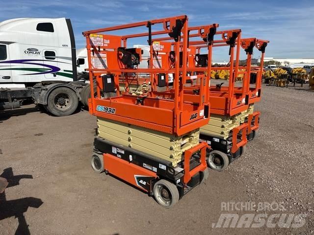 JLG ES1932 가위형 리프트