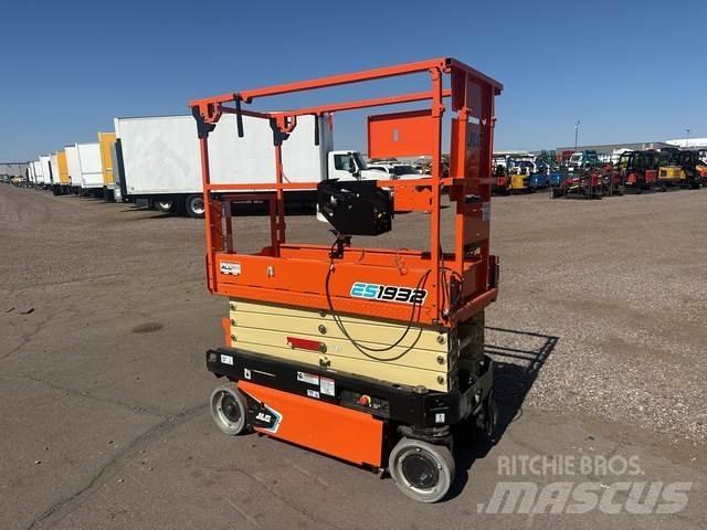 JLG ES1932 가위형 리프트