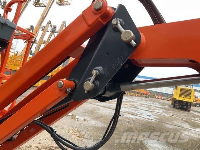JLG H340AJ 관절형 전동이동 리프트