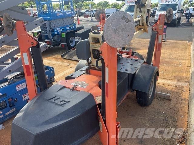 JLG T350 트레일러 탑재 고소작업대