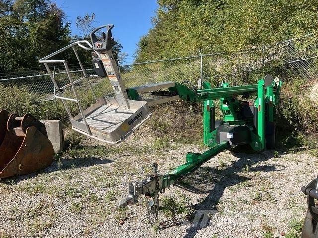 JLG T500J 트레일러 탑재 고소작업대