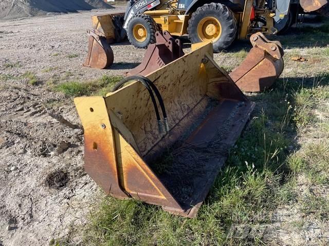 John Deere  백호로더