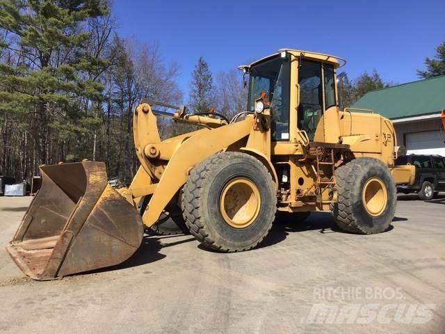 John Deere 624  휠로우더