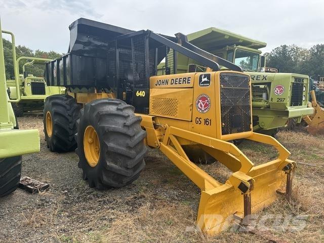 John Deere 640 목재스키더