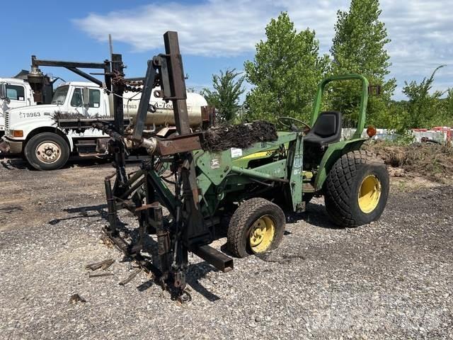 John Deere 750 소형 트랙터