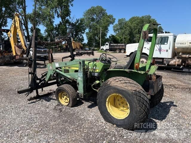 John Deere 750 소형 트랙터