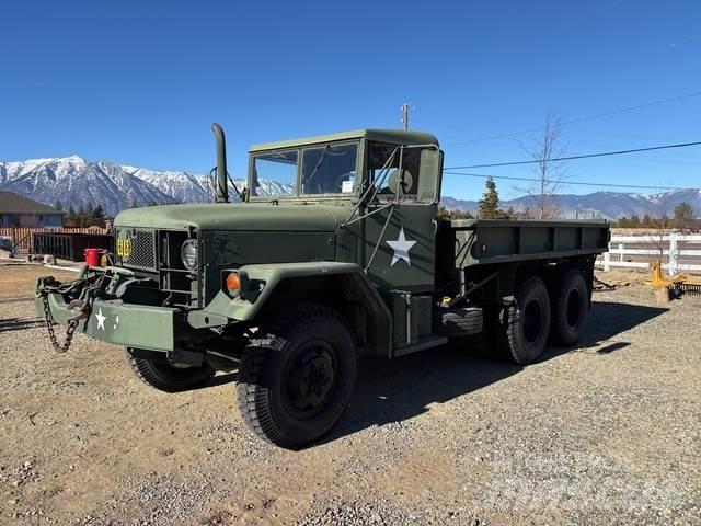 Kaiser M35A2 탑차 트럭