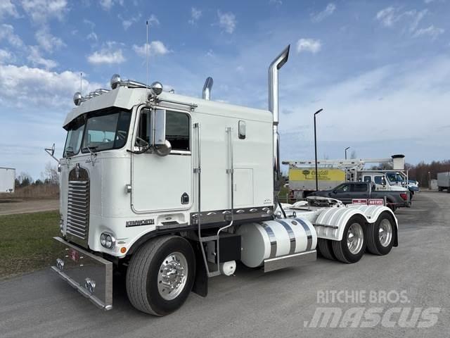 Kenworth K100 캐빈 및 인테리어