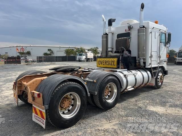 Kenworth K104 트랙터 유닛