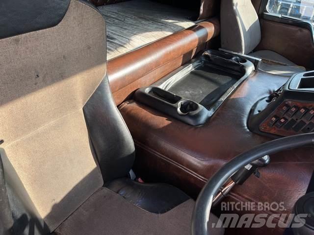 Kenworth K104 트랙터 유닛