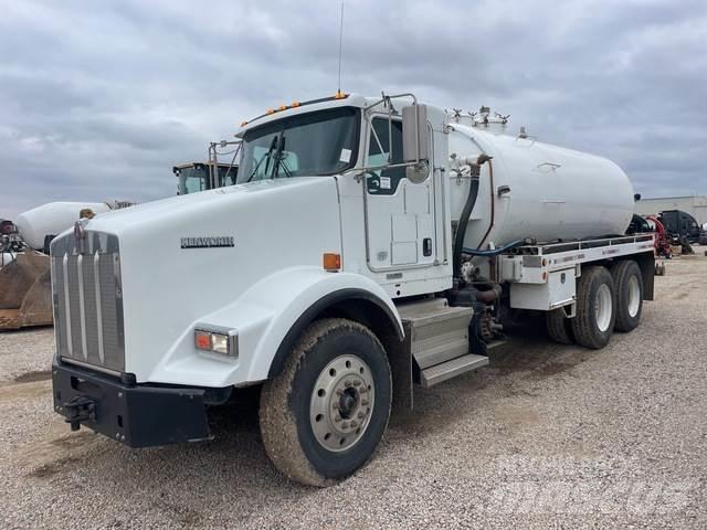 Kenworth T-800 콤비/진공 트럭