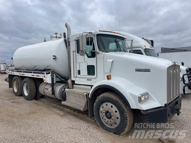 Kenworth T-800 콤비/진공 트럭
