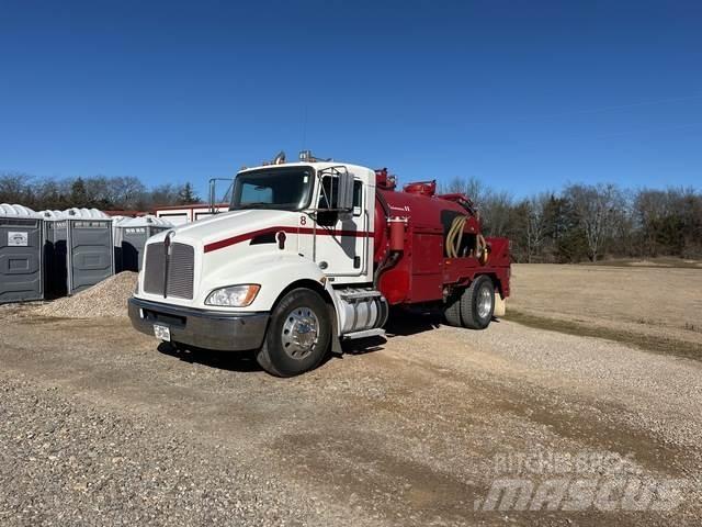 Kenworth T270 콤비/진공 트럭