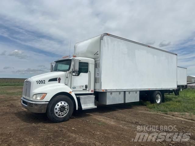 Kenworth T270 탑차 트럭