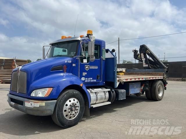 Kenworth T270 플랫베드/드롭사이드 트럭