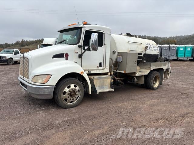 Kenworth T270 콤비/진공 트럭
