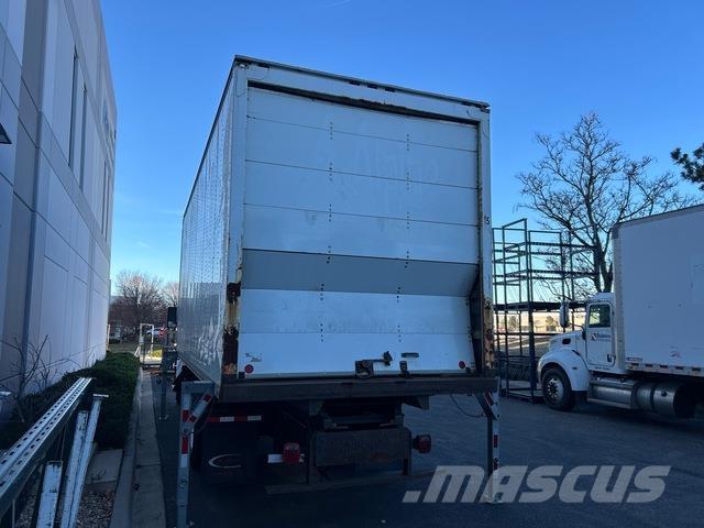 Kenworth T270 탑차 트럭