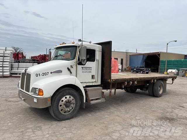 Kenworth T300 플랫베드/드롭사이드 트럭