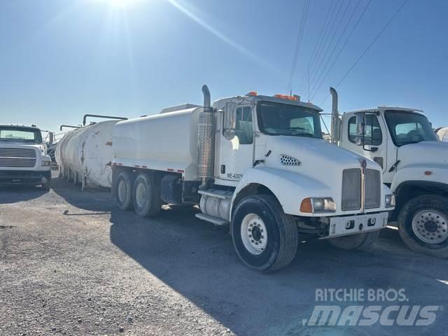 Kenworth T300 급수차