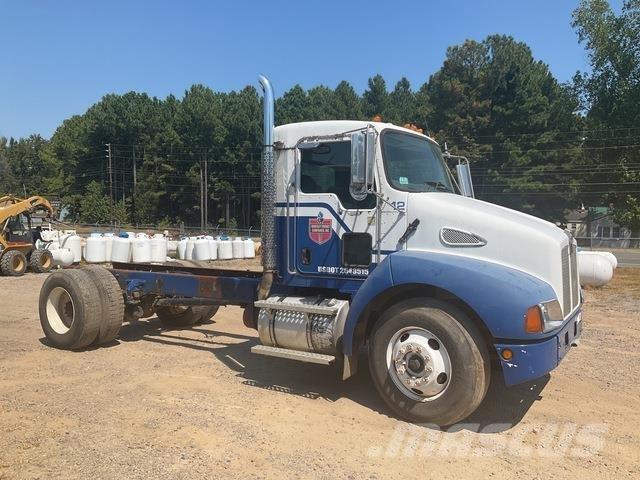 Kenworth T300 캐빈 및 인테리어