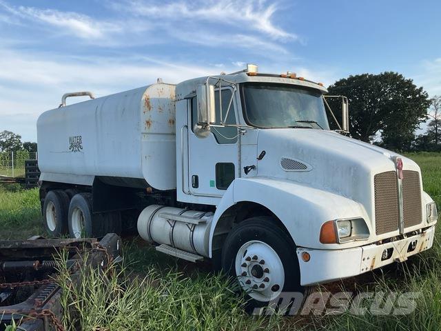 Kenworth T300 급수차