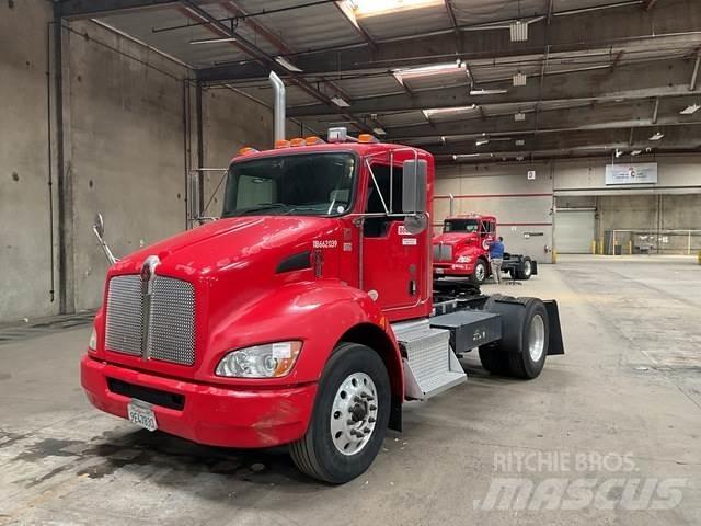 Kenworth T370 트랙터 유닛