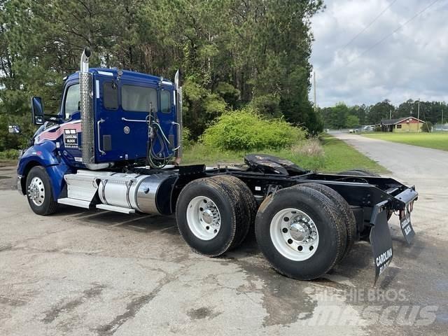Kenworth T680 트랙터 유닛