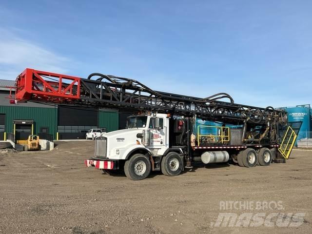 Kenworth T800 이동식 드릴 리그 트럭