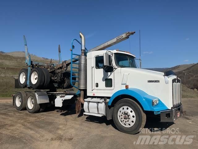 Kenworth T800 목재 트럭