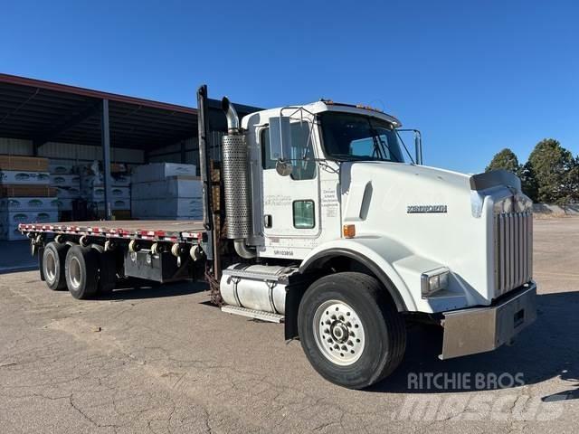 Kenworth T800 플랫베드/드롭사이드 트럭