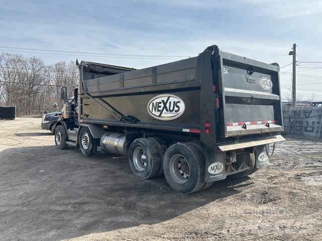 Kenworth T800 덤프 트럭