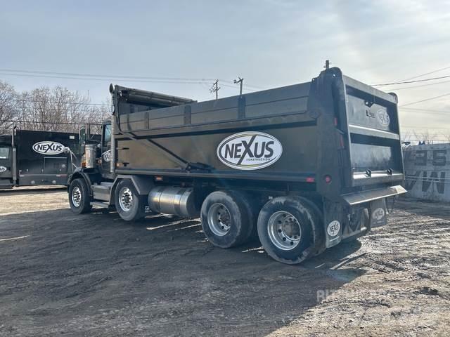 Kenworth T800 덤프 트럭