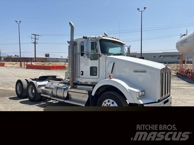 Kenworth T800 트랙터 유닛