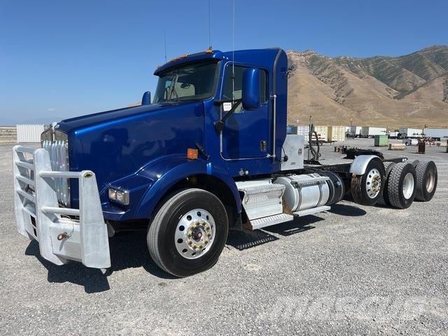 Kenworth T800 트랙터 유닛