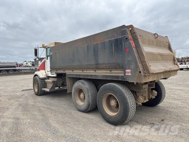 Kenworth T800 덤프 트럭