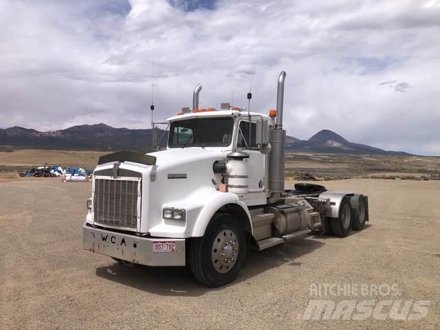 Kenworth T800B 트랙터 유닛